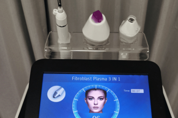 What Effect Does Fibroblast Plasma Have on Skin Tightening?
